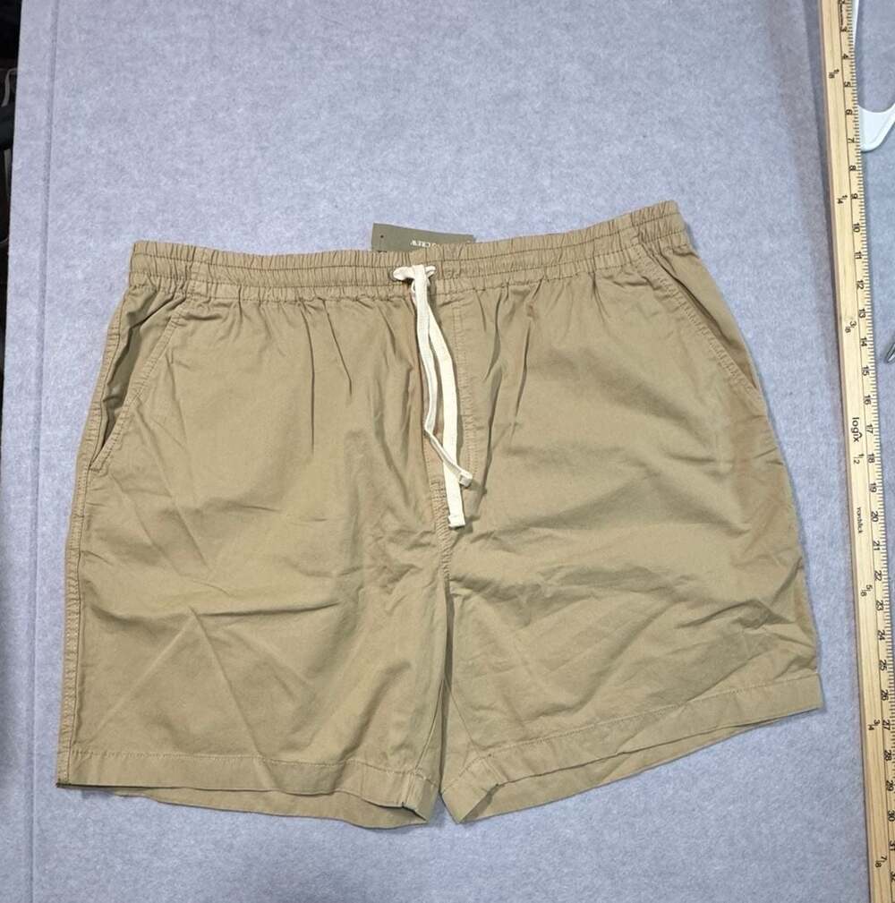 J. Crew Men's Khaki Drawstring Shorts, Size XL